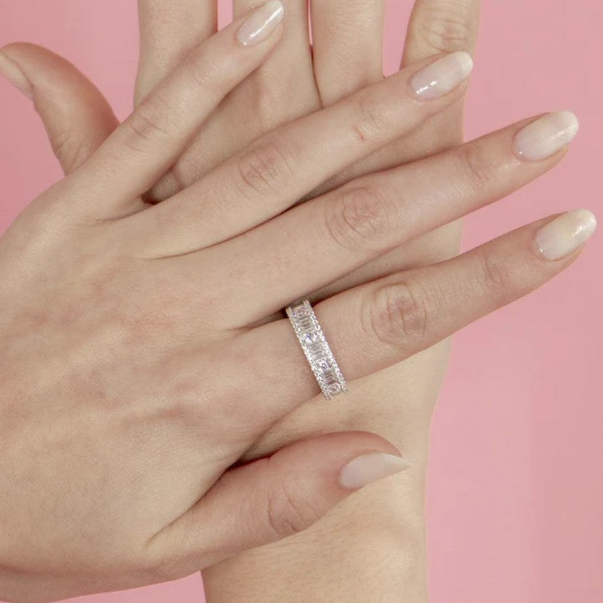 Baguette & Round Diamond Ring