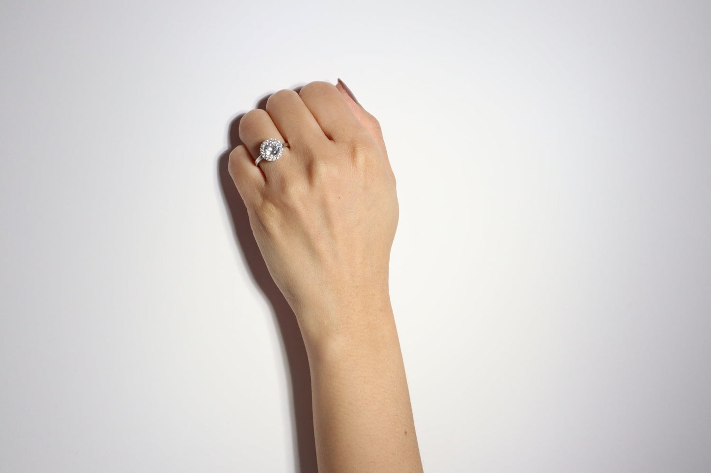 Round Halo Engagement Proposal Ring