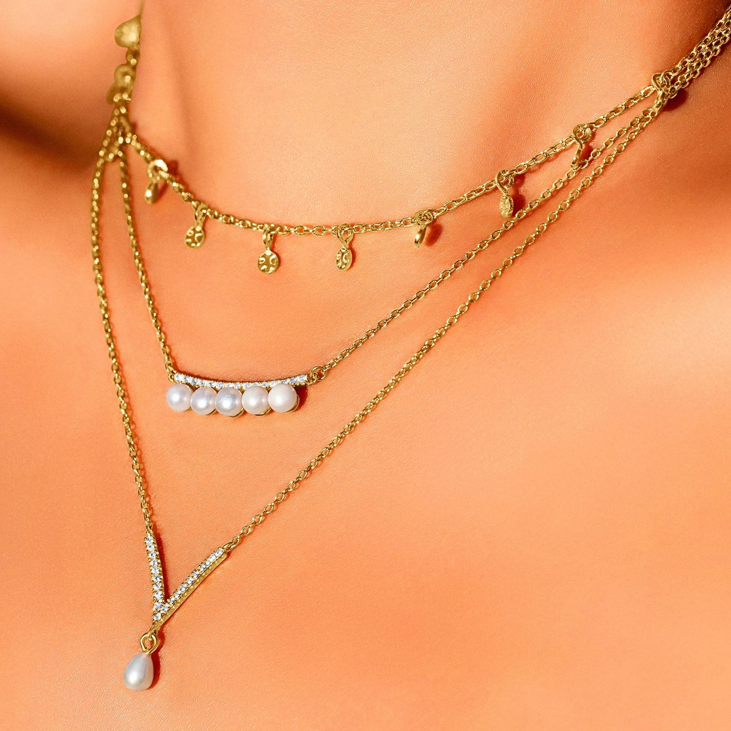 Pearl V-Shape Necklace