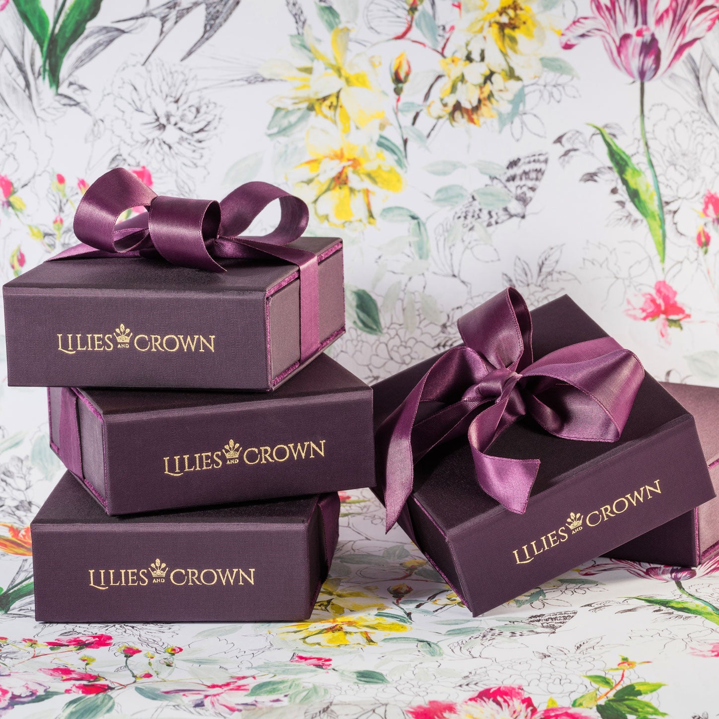 Customer Service – Lilies and Crown