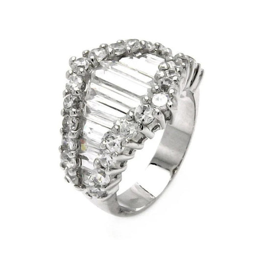 Sparkling Diamond Baguette Ring