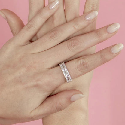 Baguette & Round Diamond Ring