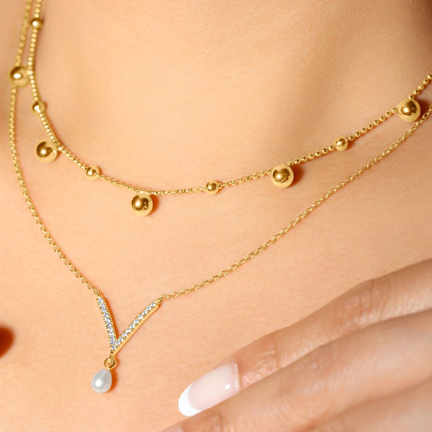 Pearl V-Shape Necklace