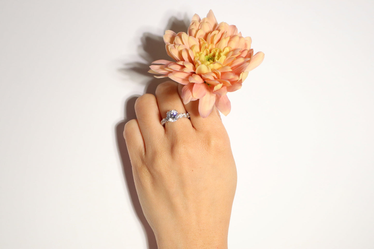 Round Brilliant Engagement Proposal Ring Set