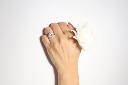 Round Inlay Halo Engagement Proposal Ring